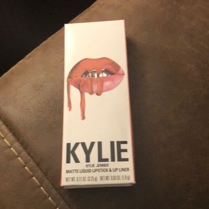 Kylie Jenner Lip Kit Dirty Peach 🍑